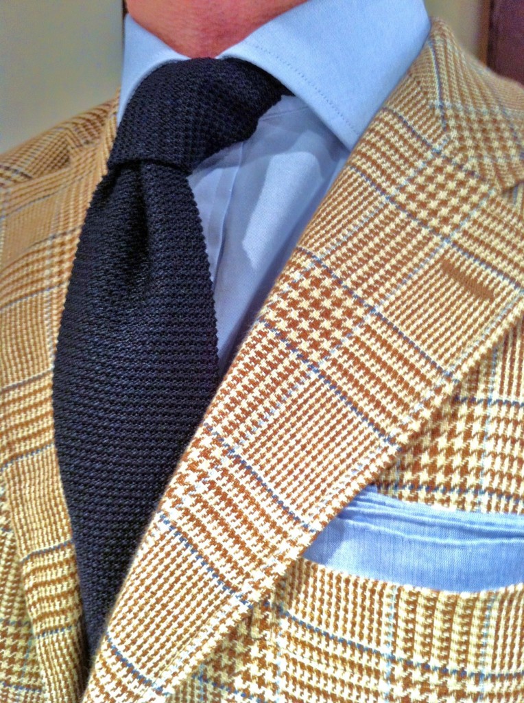 Unbelievable glen plaid sport coat & knitted tie | SOLETOPIA