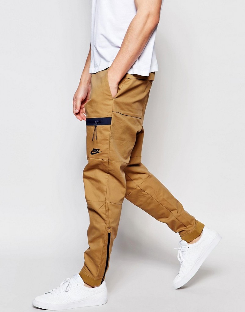 nike cargo joggers beige