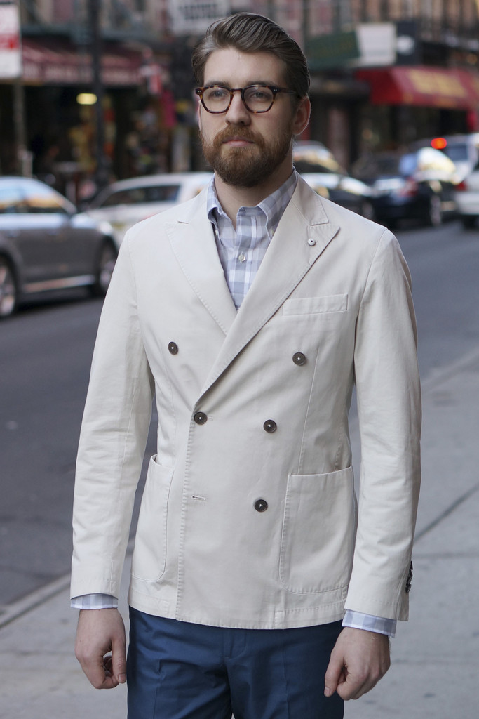This jacket provides the versatility your wardrobe needs | SOLETOPIA