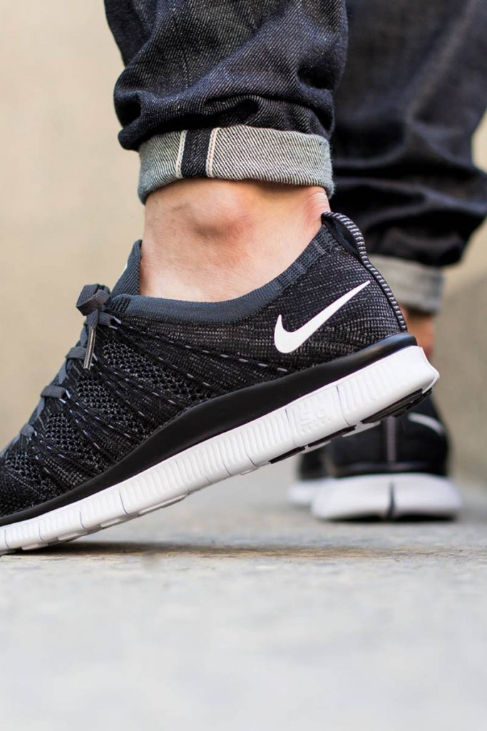 NIKE Black Flyknit NSW | SOLETOPIA