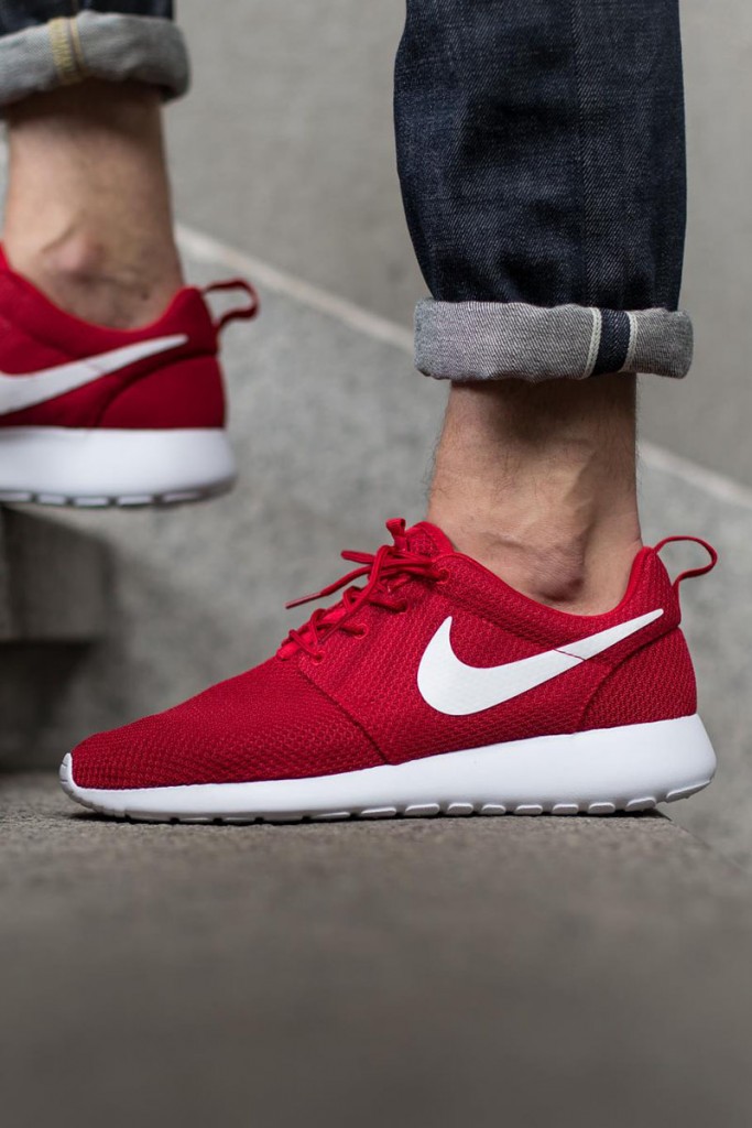 Gym Red Roshe One | SOLETOPIA