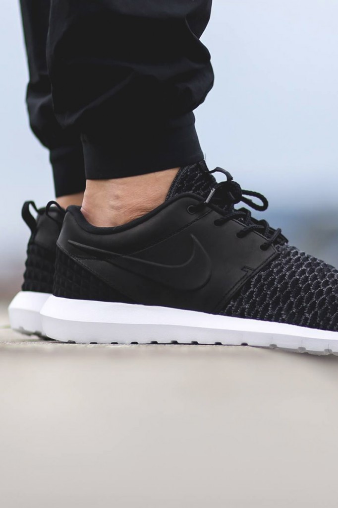 Premium Roshe One Flyknit | SOLETOPIA