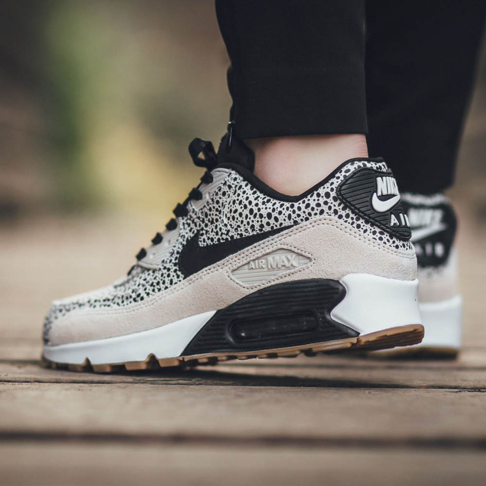 NIKE wmns Air Max 90 Premium LB Gets Dotted | SOLETOPIA