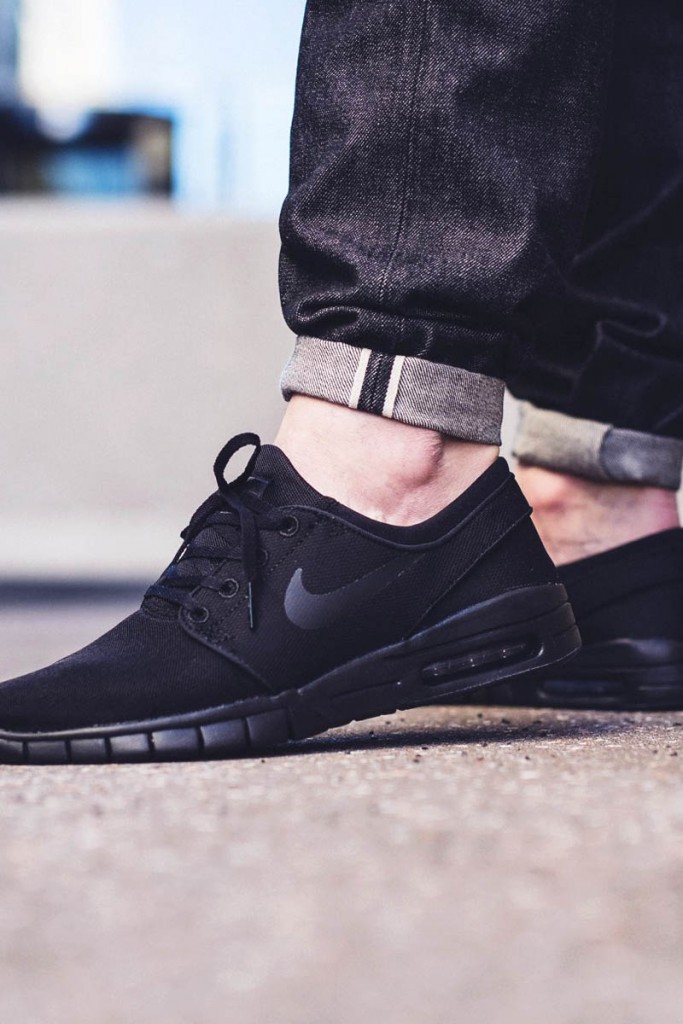 nike sb stefan janoski max triple black