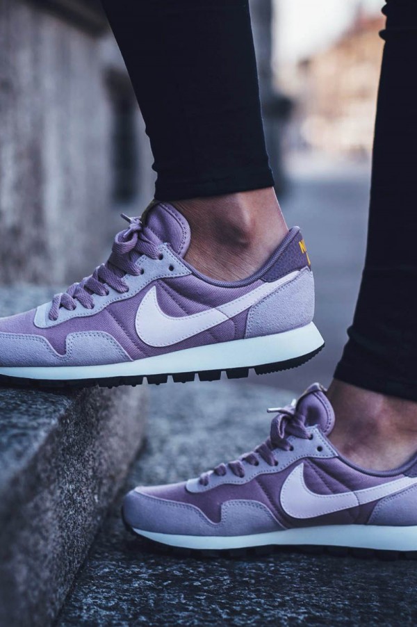 NIKE w Air Pegasus 83 Lilac Fog | SOLETOPIA