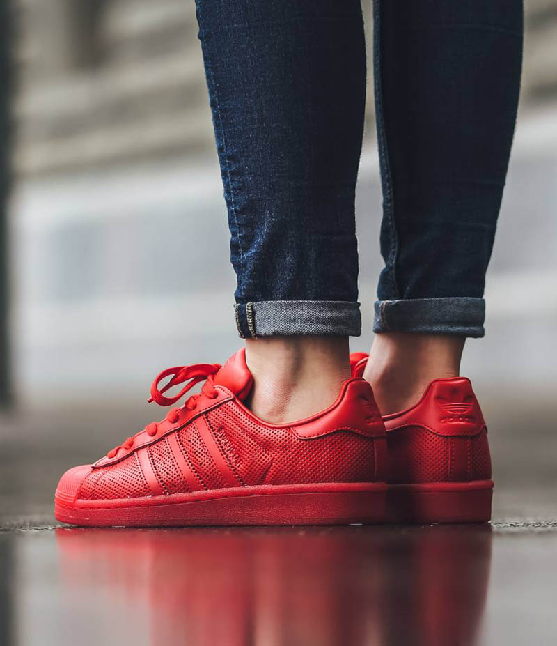 adidas color red