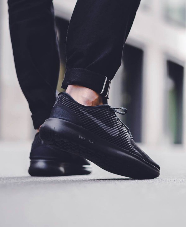 nike commuter 3