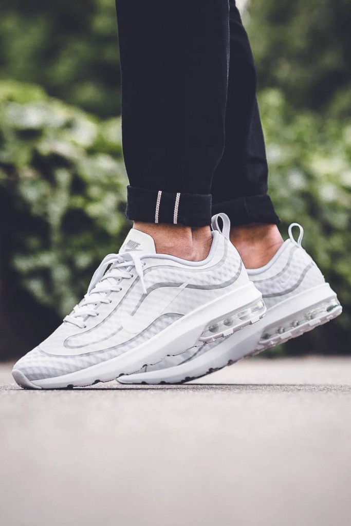 nike air max 98 white on feet