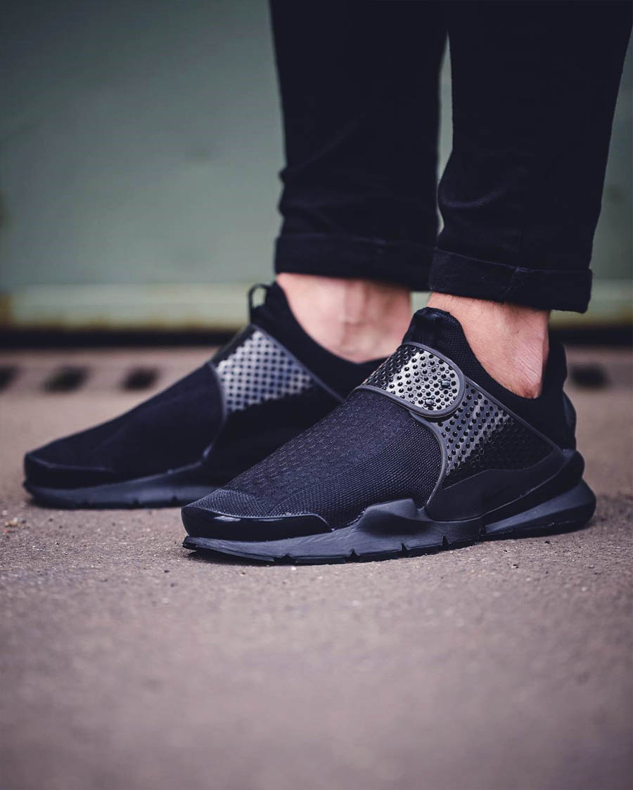 Thanks to Nike Sock Dart’s ingenious design, you’ll never have to worry ...